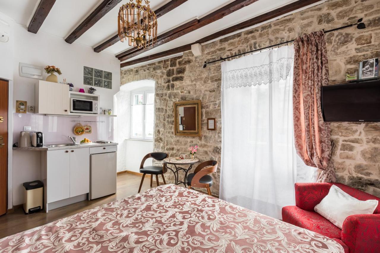 Apartments Kaleta Split Bagian luar foto