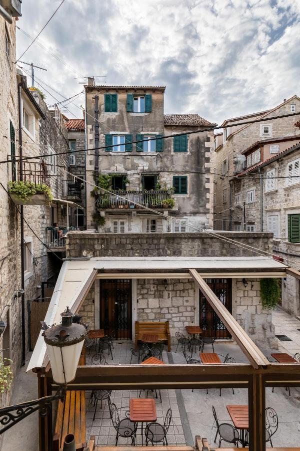 Apartments Kaleta Split Bagian luar foto