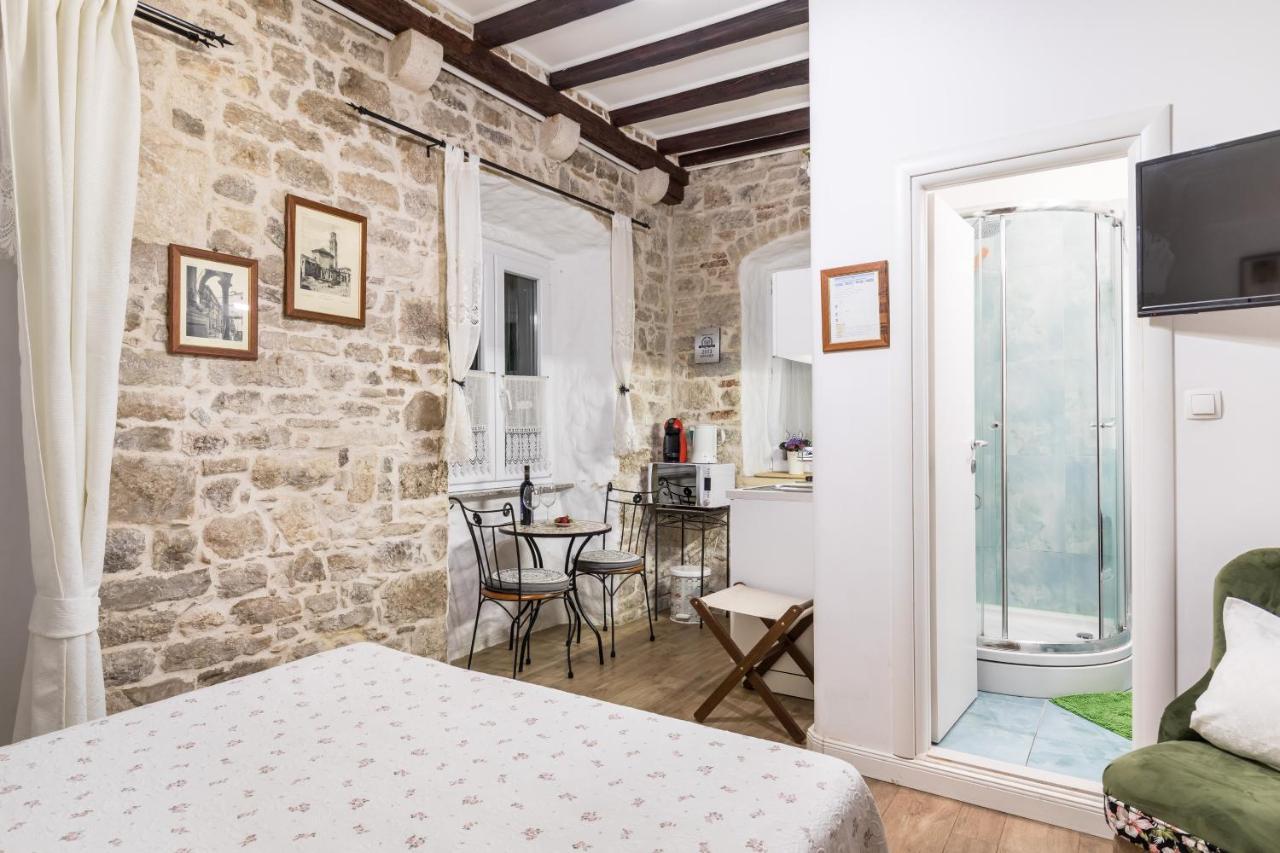 Apartments Kaleta Split Bagian luar foto